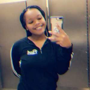 Meet your Posher, Aviance